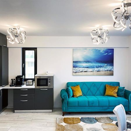 Ada Luxury Apartments 43 마마이아 외부 사진