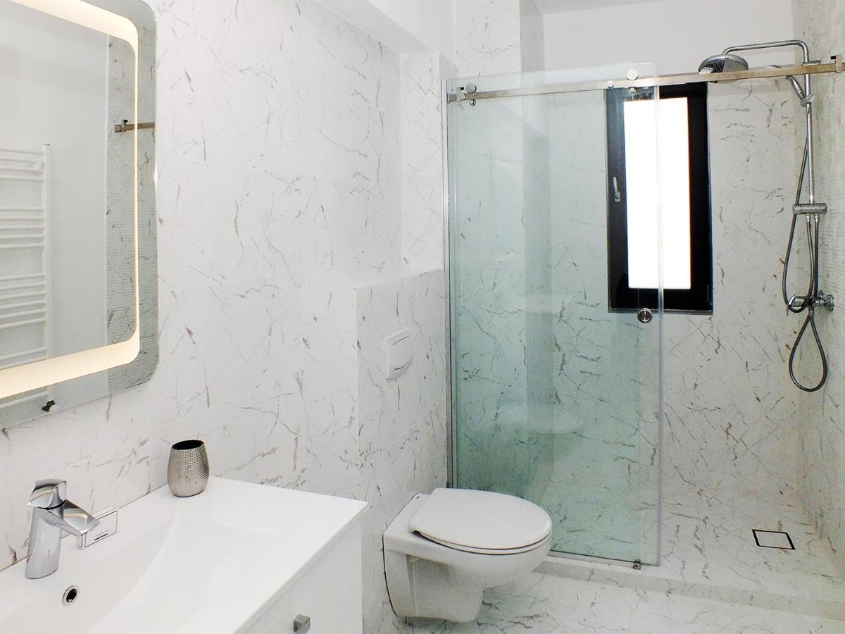 Ada Luxury Apartments 43 마마이아 외부 사진