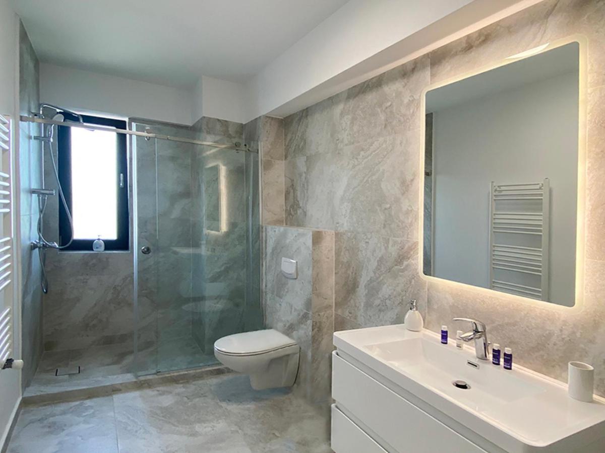 Ada Luxury Apartments 43 마마이아 외부 사진